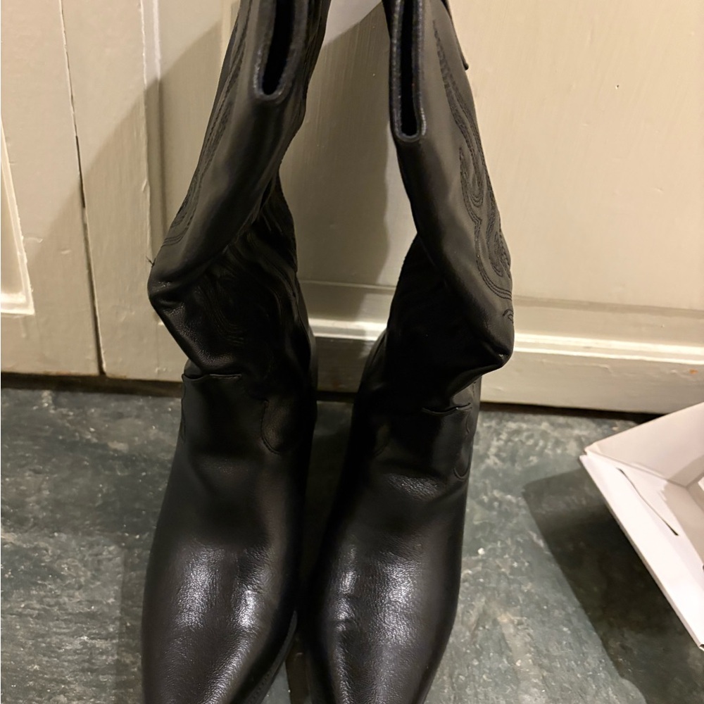Elegant Black Women's Cowgirl Boots